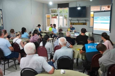 Tekirdağ Emniyeti Aydoğdu Mahallesi&rsquo;nde vatandaşlarla buluştu
