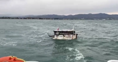 Tekkek&ouml;y a&ccedil;ıklarında s&uuml;r&uuml;klenen tekne kurtarıldı

