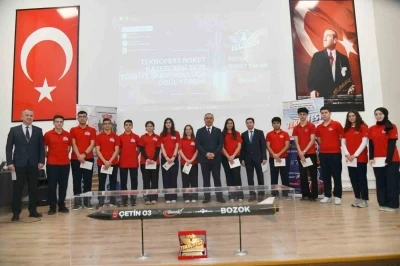 TEKNOFEST&rsquo;te b&uuml;y&uuml;k gurur: Tekirdağlı &ouml;ğrenciler T&uuml;rkiye birincisi oldu
