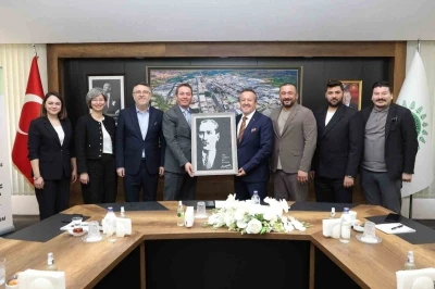Tekstil sekt&ouml;r&uuml;n&uuml;n geleceği i&ccedil;in s&uuml;rd&uuml;r&uuml;lebilir &uuml;retim ve yenilik&ccedil;i projeler konuşuldu
