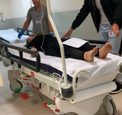 Telefonunu şarj takarken, akıma kapıldı
