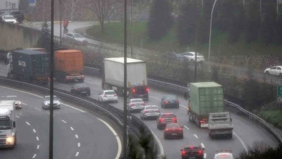 TEM&rsquo;de bayram yoğunluğu başladı: Trafik akıcı seyrediyor
