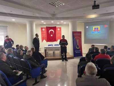 Tepebaşı&rsquo;nda kırsal mahalle muhtarlarına s&uuml;r&uuml;c&uuml; g&uuml;venliği eğitimi verildi
