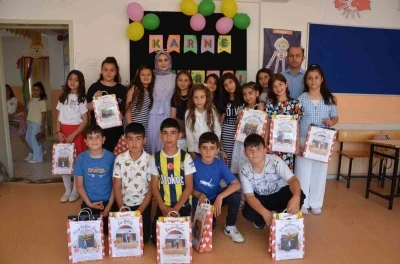 Tercan&rsquo;da 1988 &ouml;ğrenci karne sevinci yaşadı
