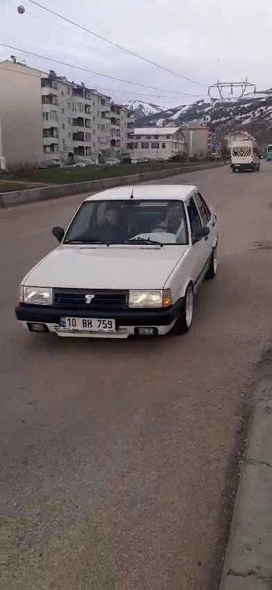 Ters y&ouml;nde ilerledi, pişkinliği tepki &ccedil;ekti
