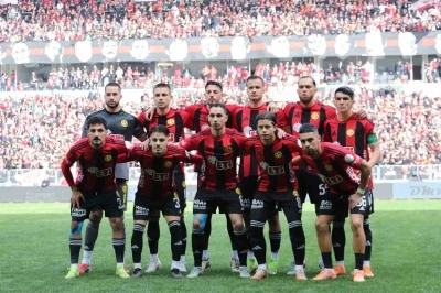 TFF 3. Lig: Eskişehirspor: 4 - K&uuml;tahyaspor: 0
