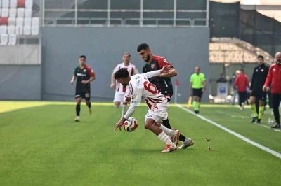 TFF 3. Lig: Karşıyaka: 2 - Ayvalıkg&uuml;c&uuml; Belediyespor: 0
