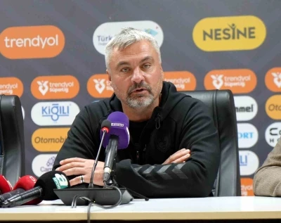 Thomas Reis: &quot;3 puan alabilirdik&quot;
