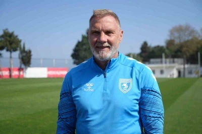 Thorsten Fink: "Ligi ka&ccedil;ıncı sırada bitireceğimiz, başarısız olduğumuz anlamına gelmez"
