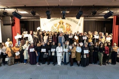 Tıbbi Aromatik Bitki At&ouml;lyesi kursiyerlerine sertifikaları verildi
