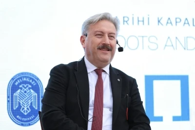 Ticaretin K&ouml;kleri ve Geleceği Vizyon &Ccedil;alıştayı G&ouml;n Han&rsquo;da başladı
