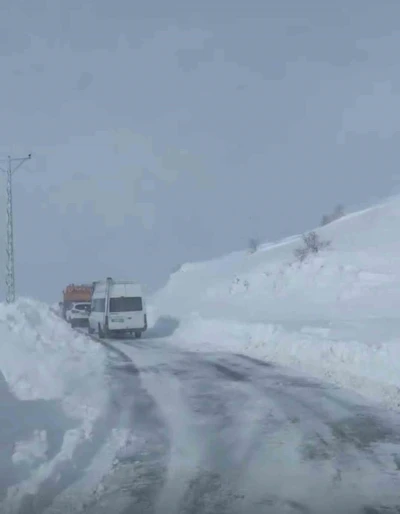 Tipi nedeniyle Malatya-Sincik karayolu ulaşıma kapandı
