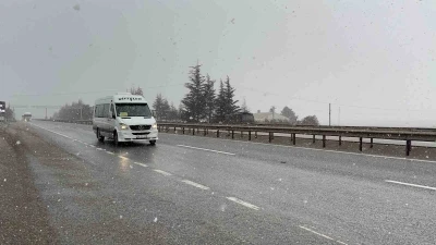 Tipi ve sis s&uuml;r&uuml;c&uuml;lere zor anlar yaşattı
