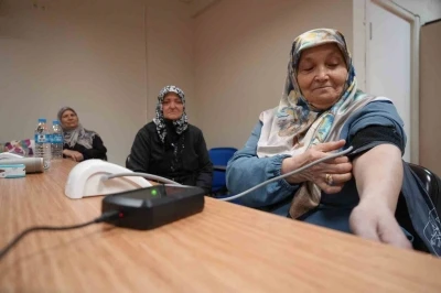 Tıpta çığır açacak gelişme: Bu cihaz sayesinde kronik hastalar evde tedavi edilebiliyor
