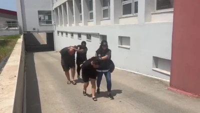 Tırda 24 kilo skunk ele ge&ccedil;irildi: S&uuml;r&uuml;c&uuml;den "İ&ccedil;mek i&ccedil;in almıştım" savunması
