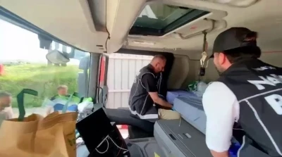 Tırda yatağın altından 12 milyon 600 bin TL&rsquo;lik uyuşturucu &ccedil;ıktı
