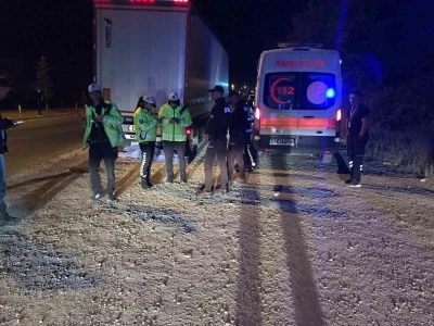 Tırın çarptığı genç hayatını kaybetti
