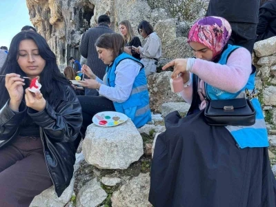 Tlos Antik Kenti&rsquo;nde tarih sanatla canlandı
