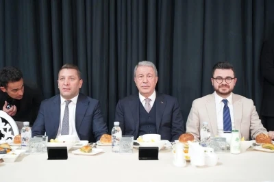 TMMB Milli Savunma Komisyonu Başkanı Akar: "B&uuml;y&uuml;k ve g&uuml;&ccedil;l&uuml; T&uuml;rkiye&rsquo;yi inşa ve ihya etmek i&ccedil;in &ccedil;alışmalarımızı s&uuml;rd&uuml;receğiz"
