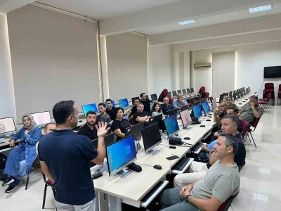 Tokat’ta öğretmenlere yapay zeka eğitimi
