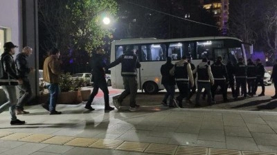 Tokat ve Şanlıurfa&rsquo;da ehliyet sınavında joker aday operasyonu: 14 tutuklama