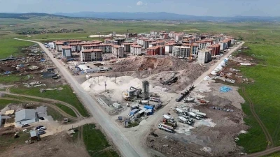 TOKİ&rsquo;nin gittiği yerde arsa ve tarlalar değerleniyor
