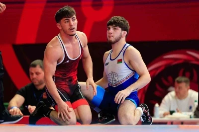 Tolga &Ouml;zbek, bronz madalya kazandı
