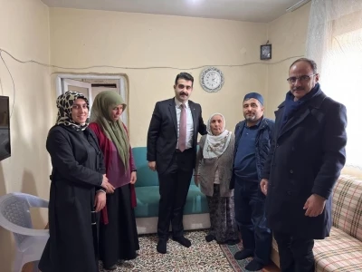 Tomarza&rsquo;da 21 kimsesiz vatandaş ziyaret edildi
