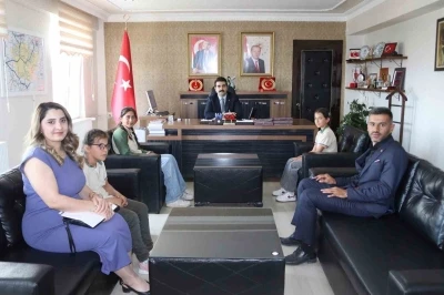 Tomarza&rsquo;da en &ccedil;ok kitap okuyan &ouml;ğrenciler &ouml;d&uuml;llendirildi
