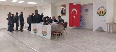 Tomarza Tarım Kredi Kooperatifinde Başkan Tezcan g&uuml;cen tazeledi
