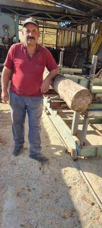 Tomruğun altında kalan işçi hayatını kaybetti
