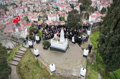 Topal Osman Ağa, vefatının 103. yıld&ouml;n&uuml;m&uuml;nde anıldı
