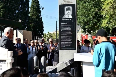 Topçu Yüzbaşı Mustafa Ertuğrul Aker, anıt mezarında anıldı
