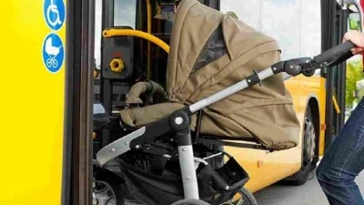 Toplu taşımada bebek arabasına getirilen kısıtlama kalktı