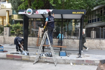 Toplu Ulaşım Durakları Yenileniyor