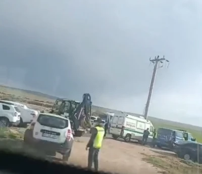 Toprağa g&ouml;m&uuml;l&uuml; kadın cesedi bulundu
