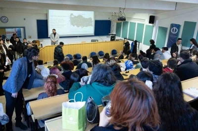 &rsquo;Toprağın Altından Sofranın &Uuml;st&uuml;ne: K&uuml;ll&uuml;oba&rsquo;da Ekmeğin Arkeolojisi&rsquo; başlıklı seminer d&uuml;zenlendi
