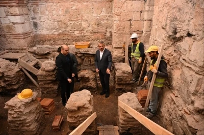Toprak altından çıkan hazine &quot;Gazimihal Hamamı&quot;
