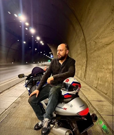 Toprak yığınına çarpan motosiklet sürücüsü hayatını kaybetti
