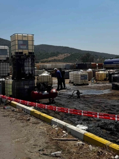Torbalı’da kaçak akaryakıt toplama alanında patlama: 16 araçta hasa
