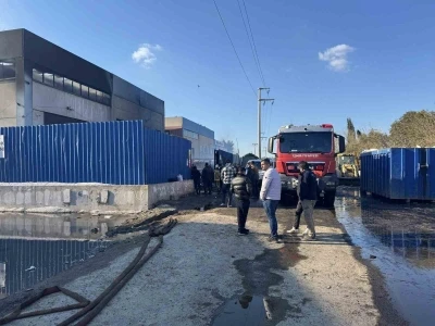 Torbalı&rsquo;daki fabrika yangını s&ouml;nd&uuml;r&uuml;ld&uuml;
