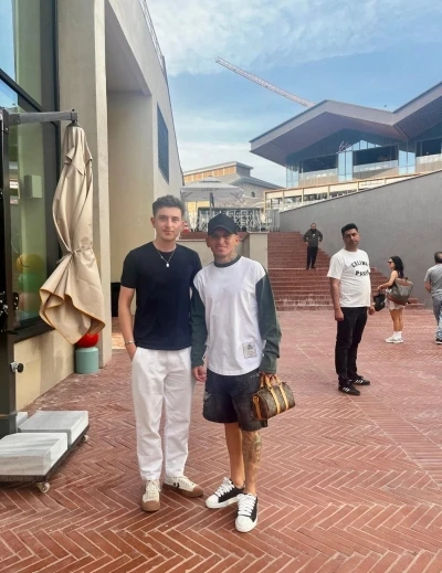Torreira ve ş&uuml;pheli aynı karede: "Hayranımla fotoğraf &ccedil;ekildikten sonra yanıma yaklaşarak yumruk attı ne olduğunu anlamadım"
