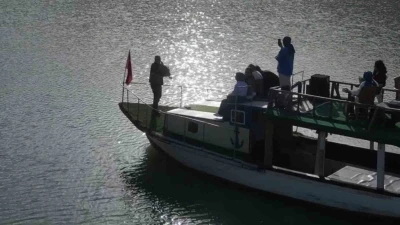 Tortum Gölü’nde Karadeniz ezgileri yankılandı
