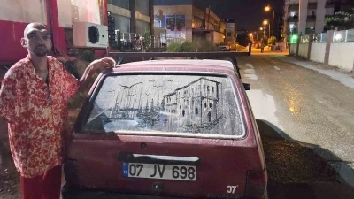Tozlu ara&ccedil; g&ouml;r&uuml;nce dayanamıyor, camları sanat eserine d&ouml;n&uuml;şt&uuml;r&uuml;yor
