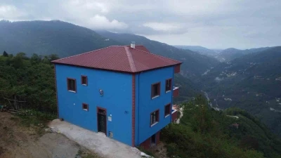 Trabzon’da bordo-mavi her yerde
