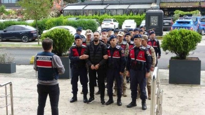 Trabzon merkezli 5 ilde dolandırıcılık operasyonunda g&ouml;zaltına alınan 12 kişi adliyeye &ccedil;ıkartıldı