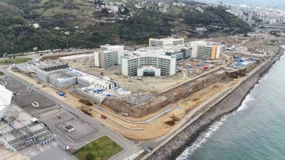 Trabzon Şehir Hastanesi inşaatında alt yapı &ccedil;alışmaları s&uuml;r&uuml;yor
