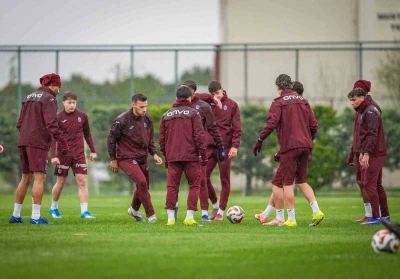 Trabzonspor, Alanyaspor ma&ccedil;ı hazırlıklarını s&uuml;rd&uuml;rd&uuml;
