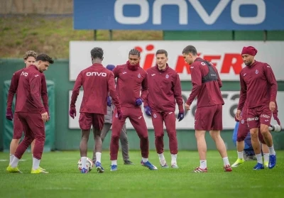 Trabzonspor, Galatasaray ma&ccedil;ı hazırlıklarını s&uuml;rd&uuml;rd&uuml;
