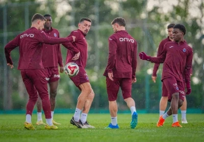 Trabzonspor, Konyaspor ma&ccedil;ı hazırlıklarını s&uuml;rd&uuml;rd&uuml;
